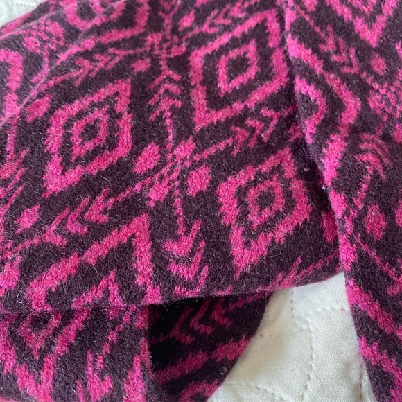 Vintage Robert Mackie Scotland 100% Wool Scarf Dark purple and hot pink pattern - Picture 3 of 3